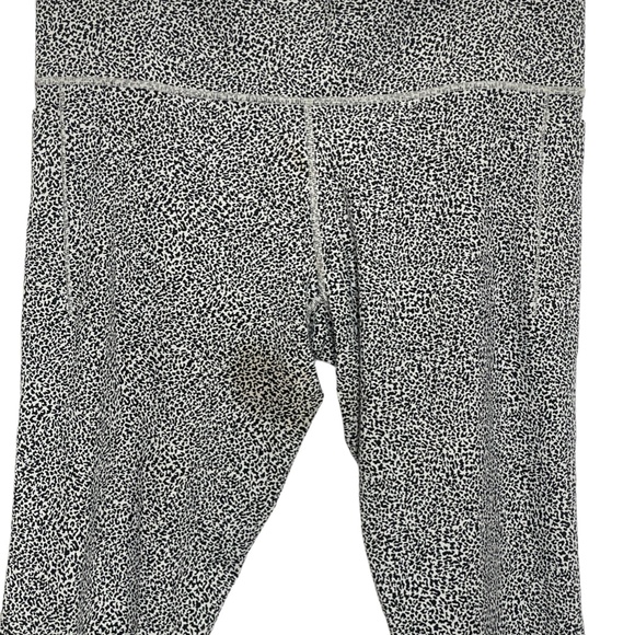 Athleta 2X Grey Print Leggings Animal Print - Picture 5 of 6